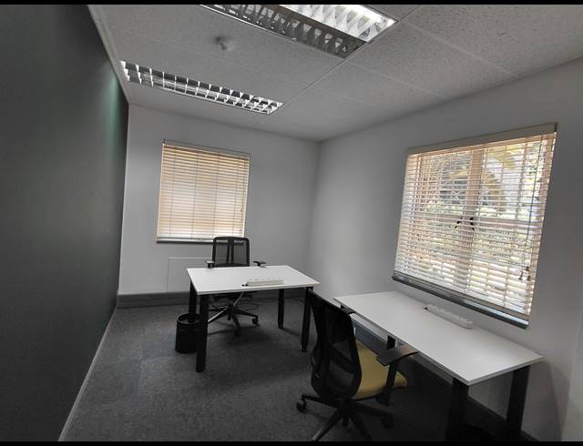 45M² OFFICE TO LET IN BRYANSTON